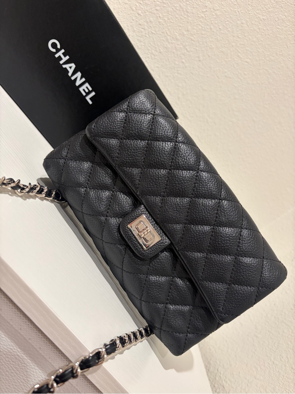 CHANEL Black Quilted Leather Shoulder Bag with Chain Strap
